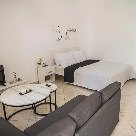 Apartment Happy Room-2' From Sea Kalamata