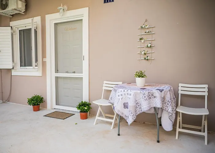 Apartman Happy Room-2' From Sea Kalamáta